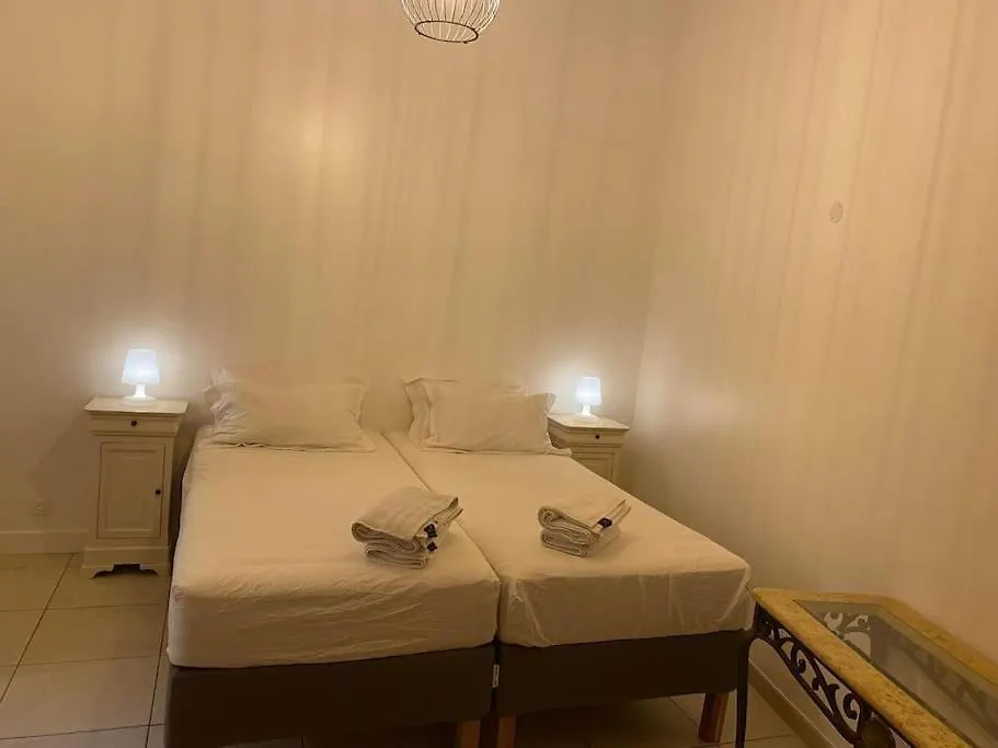 Apartment Maisonnette Pour 4 Pers Piscine De Mai A Sept 2Hrs Par Jour Dagneux
