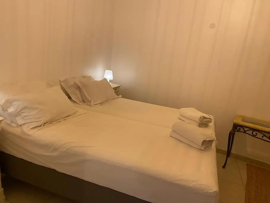 Maisonnette Pour 4 Pers Piscine De Mai A Sept 2Hrs Par Jour Dagneux Apartment