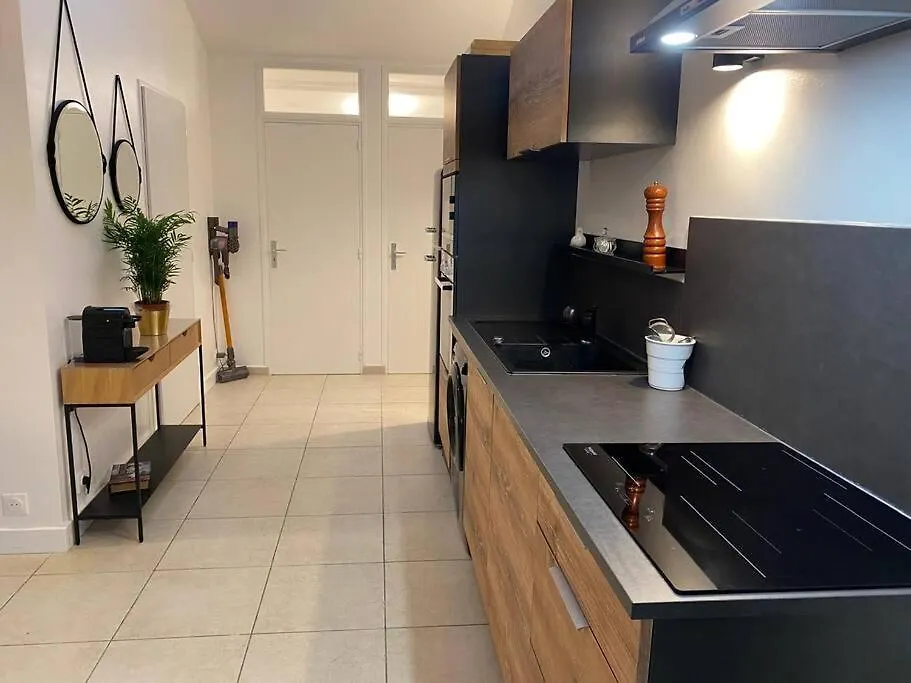 Maisonnette Pour 4 Pers Piscine De Mai A Sept 2Hrs Par Jour Dagneux Apartment