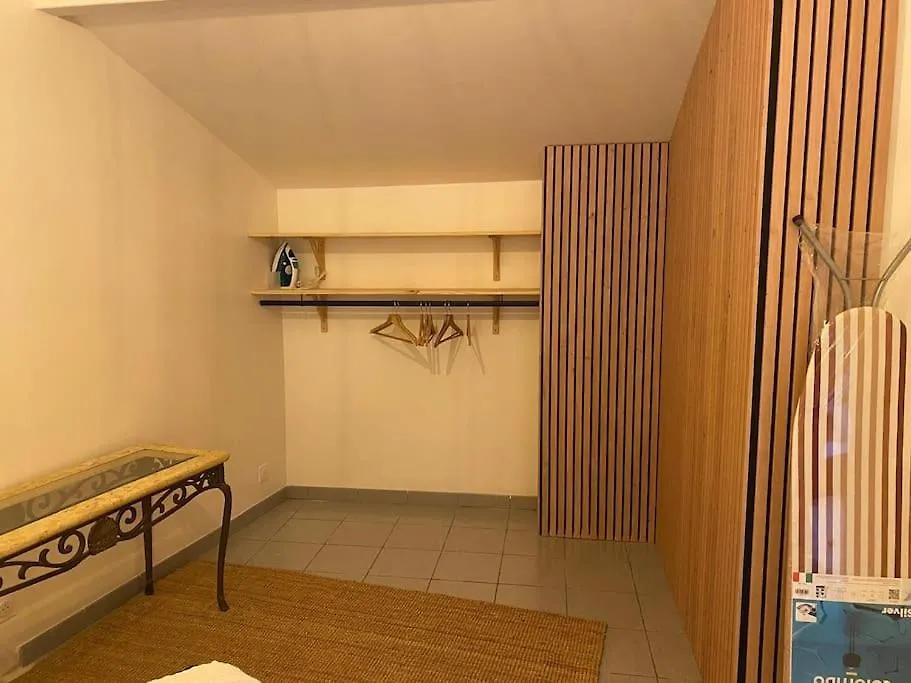 Maisonnette Pour 4 Pers Piscine De Mai A Sept 2Hrs Par Jour Dagneux